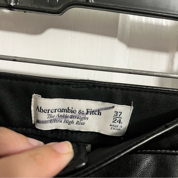 Abercrombie & Fitch Ankle Straight Ultra High Rise Pant Vegan Leather 24 Long S1 - Picture 4 of 11
